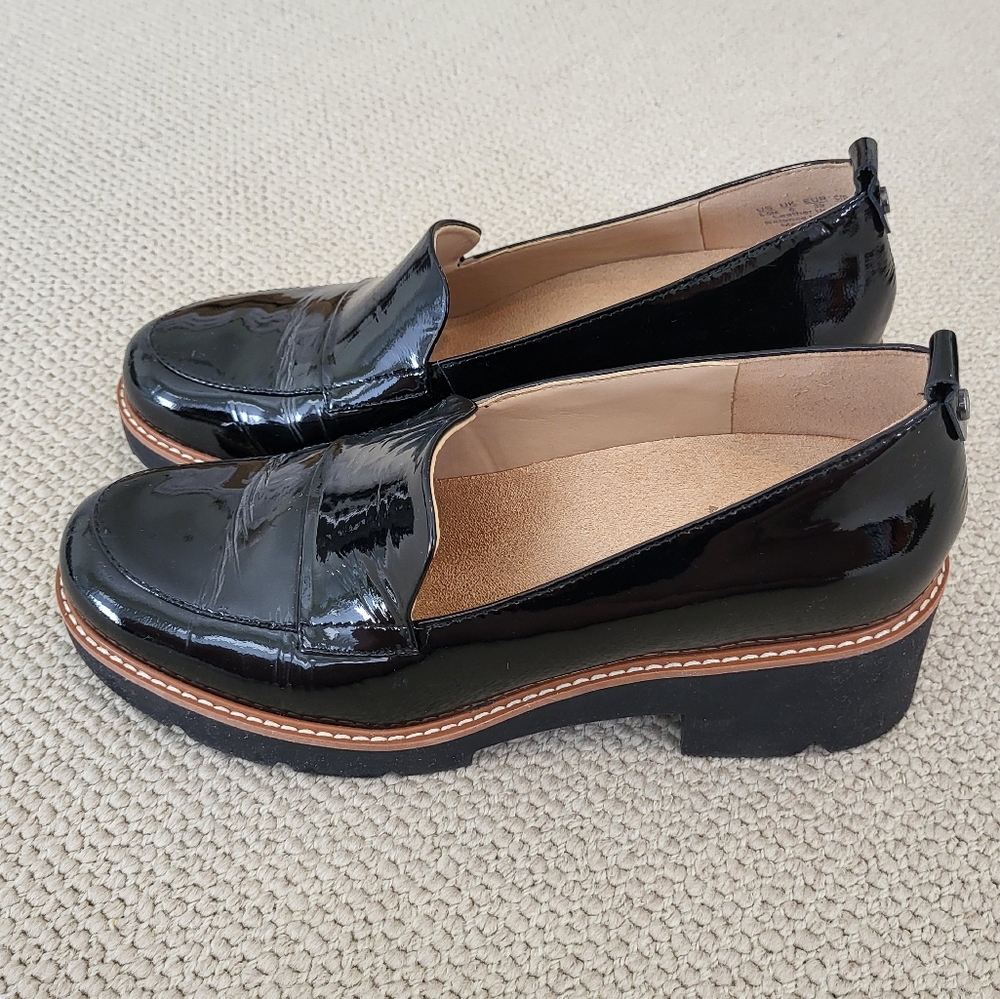 EUC Black Patent Leather Naturalized Darry Lug Sole Loafers